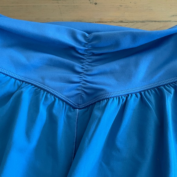 Aerie set of 3 Active Skorts Set - Pink, Blue, Orange size M - Picture 3 of 7